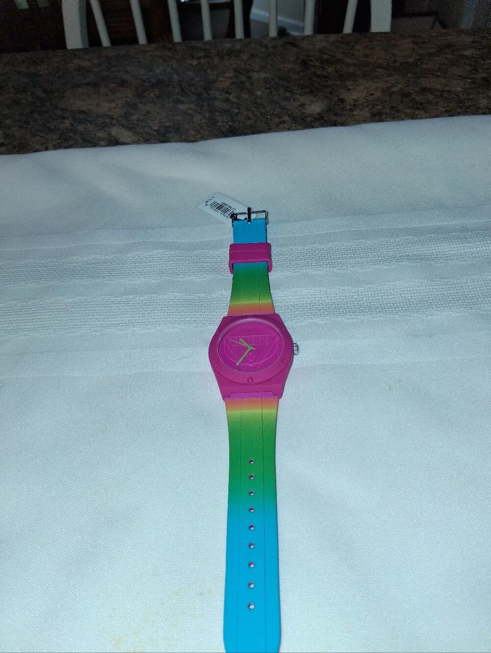 Guess stylish pink